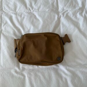 lululemon belt bag